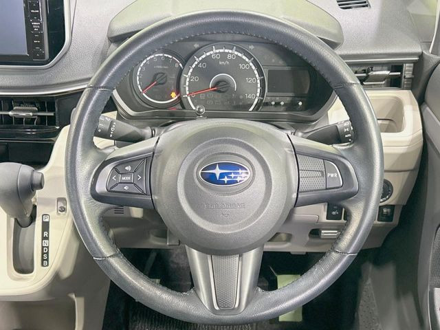 �y�����v�����X�e�A�����O�z�㎿�Ȋv���g�p���邱�ƂŁA��ɂ����������݂ƂĂ��^�]���₷���n���h���ł���