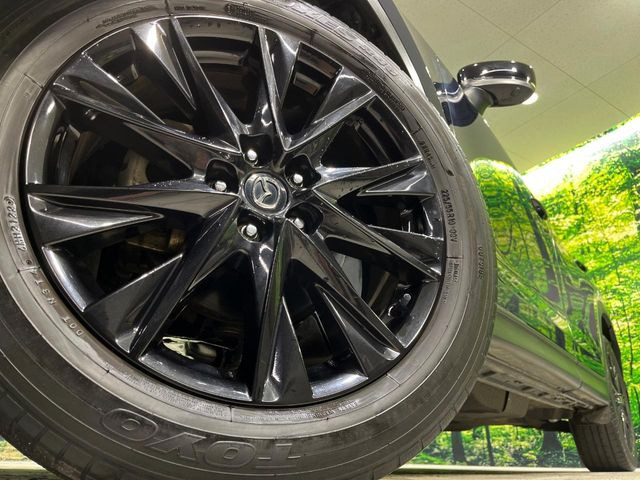 �y����19�C���`�A���~�z�C�[���z�O�ςɃ}�b�`���������A���~�z�C�[���𑕒����Ă���܂��B�e��ЊO�A���~�z�C�[����A�X�^�b�h���X�^�C�����戵�����Ă���܂��B���񂲑��k����������