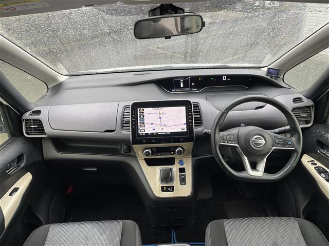 セレナ1.2 e-POWER ハイウェイスターV