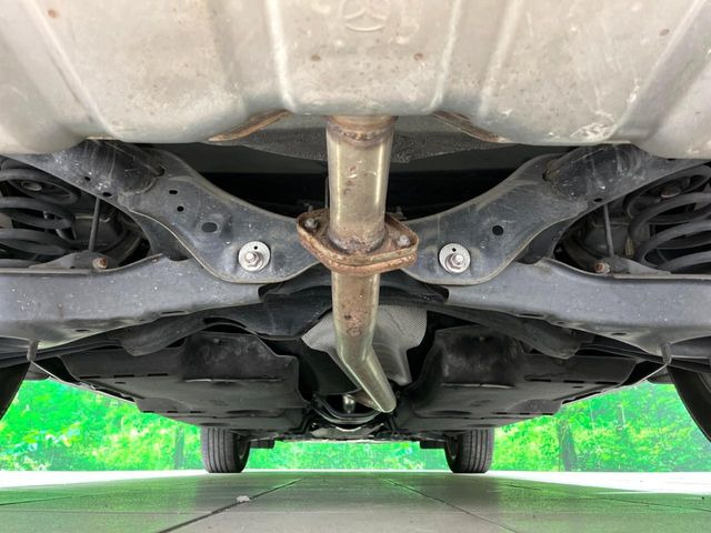 下回りがきれいなうちに、防錆加工の施工がオススメ。降雪地域はもちろん、沿岸部にお住いの方や、趣味でマリン・ウィンタースポーツをされる方にご好評いただいております。