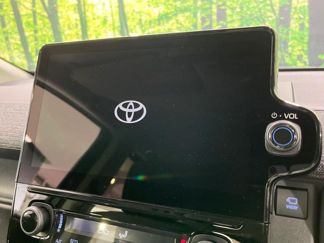 �y10.5�C���` �f�B�X�v���C�I�[�f�B�I�z���ʂ̃f�B�X�v���C��AppleCarPlay��AndroidAuto�����p�\�B�傫�ȉ�ʂŃX�}�z�i�r�A�v���������p���������܂���