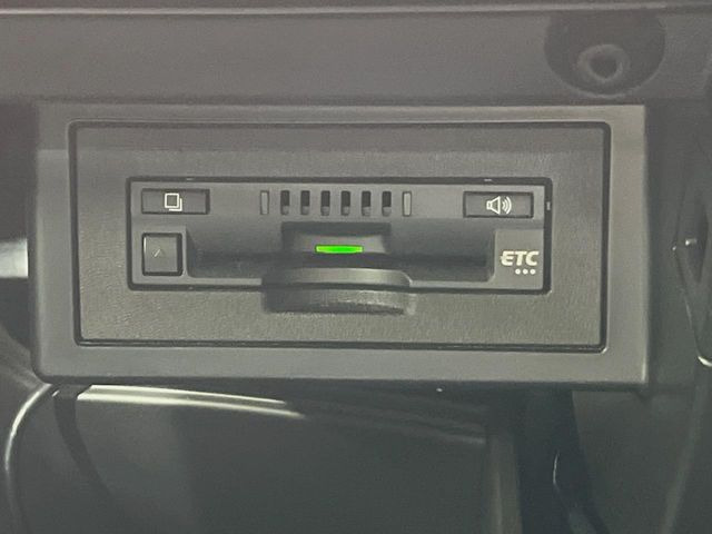 【ETC】高速道路の料金所をストレスなく通過!話題のスポットやサービスエリアに多い「スマートIC」利用時は必須のアイテムです。当店でセットアップを実施、ご納車当日からすぐにご利用いただけます!