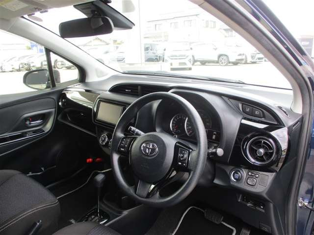 ヴィッツ1.3 F セーフティ エディションIII