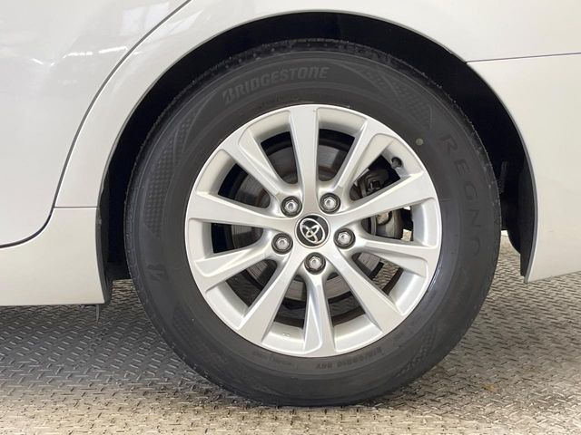 �y����16�C���`�A���~�z�C�[���z�O�ςɃ}�b�`���������A���~�z�C�[���𑕒����Ă���܂��B�e��ЊO�A���~�z�C�[����A�X�^�b�h���X�^�C�����戵�����Ă���܂��B���񂲑��k����������