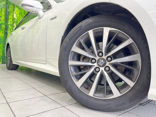 �y����17�C���`�A���~�z�C�[���z�O�ςɃ}�b�`���������A���~�z�C�[���𑕒����Ă���܂��B�e��ЊO�A���~�z�C�[����A�X�^�b�h���X�^�C�����戵�����Ă���܂��B���񂲑��k����������