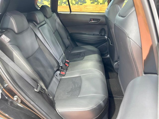 後部座席も気になるようなキズ・汚れやへたり等、大きなダメージはなく、良好な状態です。