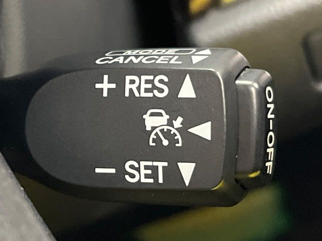 �y���[�_�[�N���[�Y�R���g���[���z�������H�ł̒��������s���y��!!�����ő��x��ۂN���[�Y�R���g���[�����A�Փˌy���V�X�e���ƘA�g���A�O���̎ԗ������m���ĎԊԂ�ۂ悤�ɑ��x���߂��Ă���܂�!!