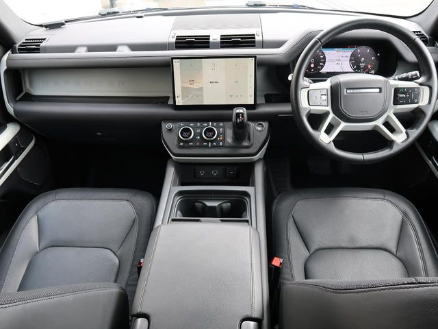 ディフェンダー110 X ダイナミック HSE 2.0L P300e 4WD