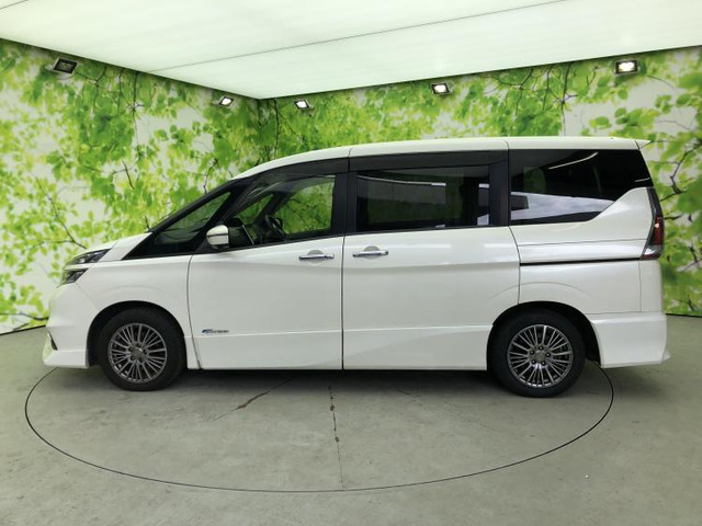 セレナ2.0 ハイウェイスター Vセレクション