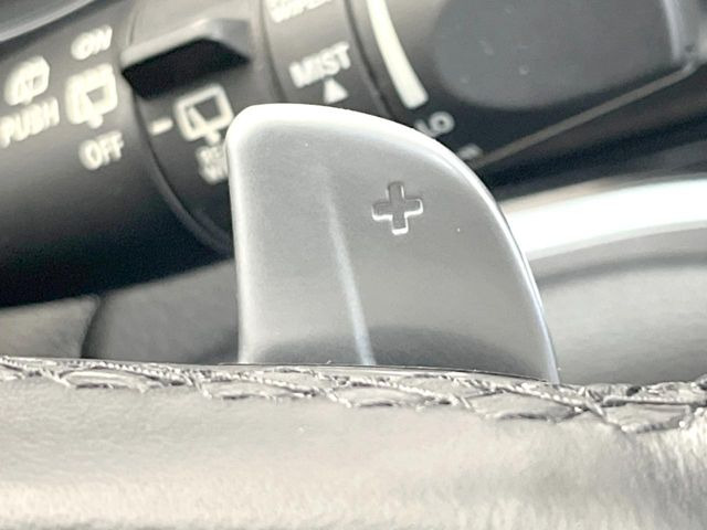 ���X�e�A�����O�p�h���V�t�g:�N�C�b�N�ȃV�t�g���삪�\!���X�|���X�������A���Ȃ��̃M�A�ϑ��ɂ�������Ƃ��Ă��Ă���܂�!���Ԃƈ�̂ƂȂ�鑕���ł��B