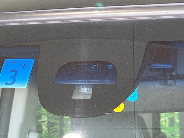 �y�V�e�B�u���[�L�A�N�e�B�u�V�X�e���z�ᑬ���s���ɑO���̎ԗ�����F�����A�Փ˂������Ȏ��͌x��ƃu���[�L�ŏՓˉ���Ɣ�Q�y�����A�V�X�g�B�����S�Ƀh���C�u�����y���݂��������܂��B