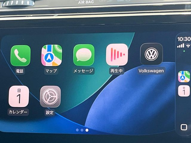 ��Apple Car Play:�X�}�z�Ƃ̗L���ڑ��ŁA�i�r�E�I�[�f�B�I�Đ��ȂǃX�}�z�̃A�v���@�\����ʂł��g����֗��@�\�ł�!