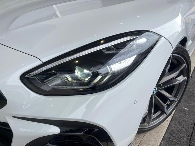 ��LED�w�b�h���C�g:��ԑ��s�����ǍD�Ȏ��E���m�ۂ����S���ĉ^�]�ł��鍂�P�xLED�w�b�h���C�g�𑕔�!�_�����x�������A����d�͂��}�����Ă��܂��B