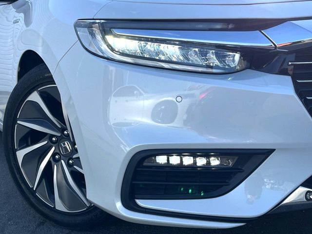 �yLED�w�b�h���C�g�z���V����ԑ��s�����ǍD�Ȏ��E���m�ۂ����S���ĉ^�]�ł��鍂�P�xLED�w�b�h���C�g�𑕔�!�_�����x�������A����d�͂��}�����Ă��܂��B