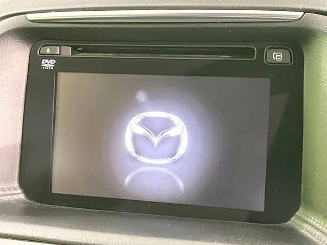 �y�}�c�_�R�l�N�g�i�r�z�ԓ��̕��͋C�Ƀ}�b�`������̌^�^�C�v�̃i�r�B�e����q�ݒ��Bluetooth�Đ����A�l�X�ȋ@�\���y���߂܂��B�����I�ȃ_�C�������삪�\�ŁA�g��������ǍD�ł��B