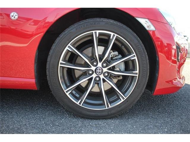 ���Ǝҗl�ւ̔̔��͂��f�肳���Ă��������܂��B �Ԍ������ԗ��̏ꍇ�́A�Ԍ����擾�������x�������z�ŕ\�����Ă���܂��B