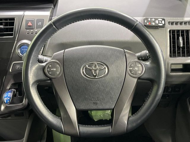 ステアリングも使用感が少なく、きれいな状態となっております♪