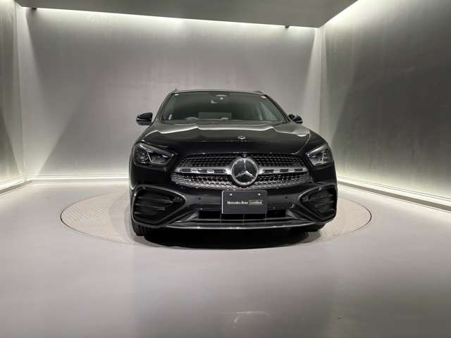 GLAクラスGLA200d 4マチック AMGラインパッケージ 4WD