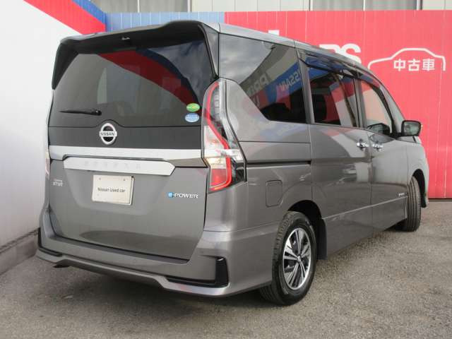 セレナ1.2 e-POWER ハイウェイスターV