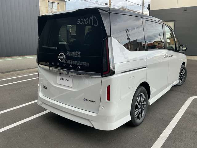 セレナ1.4 e-POWER ハイウェイスターV