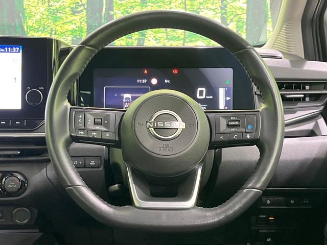 �y�����v�����X�e�A�����O�z�㎿�Ȋv���g�p���邱�ƂŁA��ɂ����������݂ƂĂ��^�]���₷���n���h���ł���