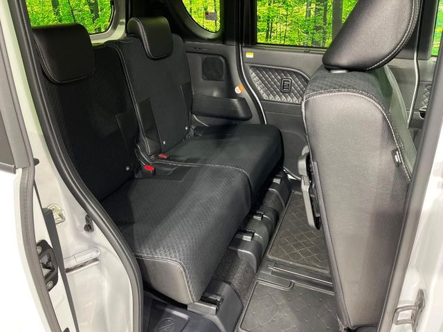 �y�n�[�t���U�[�V�[�g�z�������ƍ���S�n�𗼗������l�C�̃V�[�g���w�ʁE���ʂ̃t�@�u���b�N�f�ނ́A�ʋC���̗ǂ��⊊��ɂ����ɗD��Ă��܂��B�C���╞���ɍ��E���ꂸ���K�ɂ���肢�������܂��B