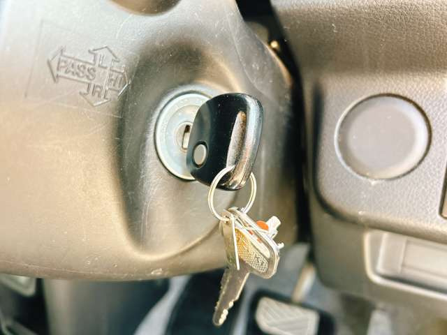 �y�L�[���X�G���g���[�z���ꂽ�ꏊ����h�A�̊J���ł��A�����^�b�`�Ŋy�X��荞�߂܂���