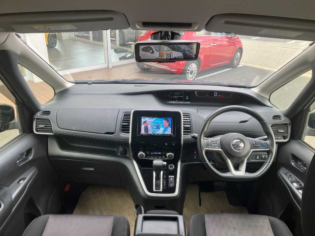 セレナ2.0 ハイウェイスター Vセレクション