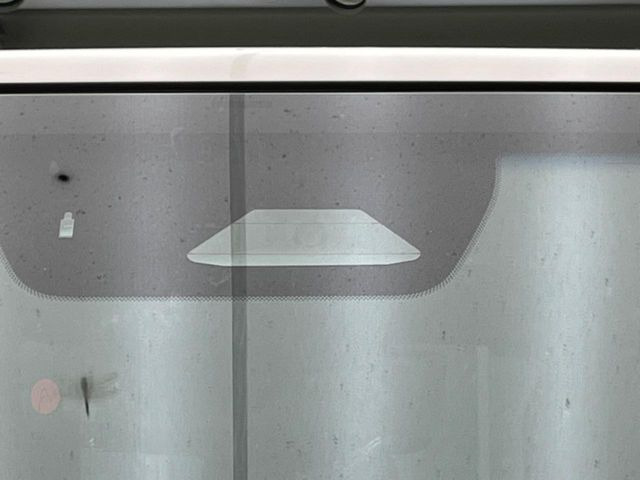 �y�g���^�Z�[�t�e�B�Z���X�z���s���ɑO���̎ԗ�����F�����A�Փ˂������Ȏ��͌x��ƃu���[�L�ŏՓˉ���Ɣ�Q�y�����A�V�X�g�B�����S�Ƀh���C�u�����y���݂��������܂��B