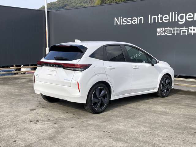 ノートオーラ1.2 G レザーエディション