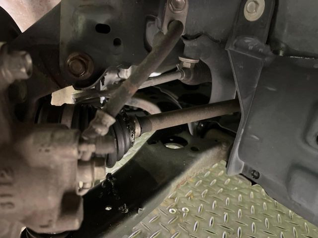 下回りがきれいなうちに、防錆加工の施工がオススメ。降雪地域はもちろん、沿岸部にお住いの方や、趣味でマリン・ウィンタースポーツをされる方にご好評いただいております。