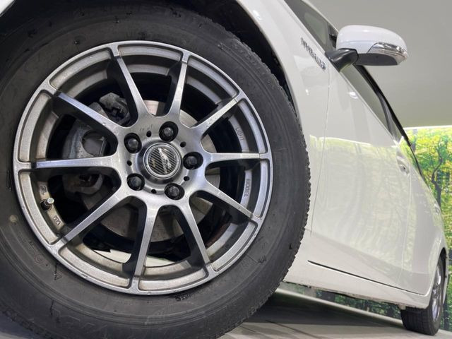 【16インチアルミホイール】外観にマッチしたアルミホイールを装着しております。各種アルミホイールや、スタッドレスタイヤも取扱いしております。是非ご相談ください♪