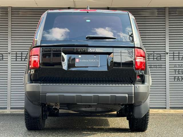 �O��p�[�L���O�Z���T�[�E�t�����g�E�T�C�h�E�o�b�N�J�����E�p�m���}�~�b�N�r���[�J�����B