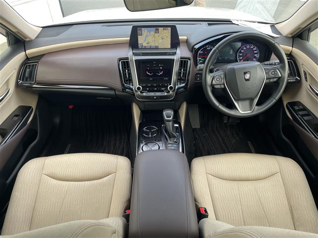 クラウンハイブリッド 2.5 G