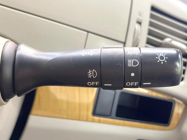 �y�I�[�g���C�g�z����̖��邳�ɉ����Ď����Ńw�b�h���C�g�̓_���E�������ł���@�\�ł�!���C�g�̕t���Y��E�����Y��Ȃǂ������Ȃ�A�J�̓���[���̑��s�����S!�g���l���ʉߎ����֗��ł���