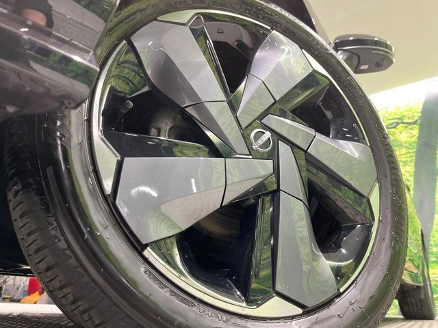 �y����15�C���`�A���~�z�C�[���z�O�ςɃ}�b�`���������A���~�z�C�[���𑕒����Ă���܂��B�e��ЊO�A���~�z�C�[����A�X�^�b�h���X�^�C�����戵�����Ă���܂��B���񂲑��k����������