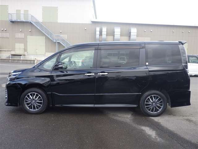 ヴォクシー2.0 ZS