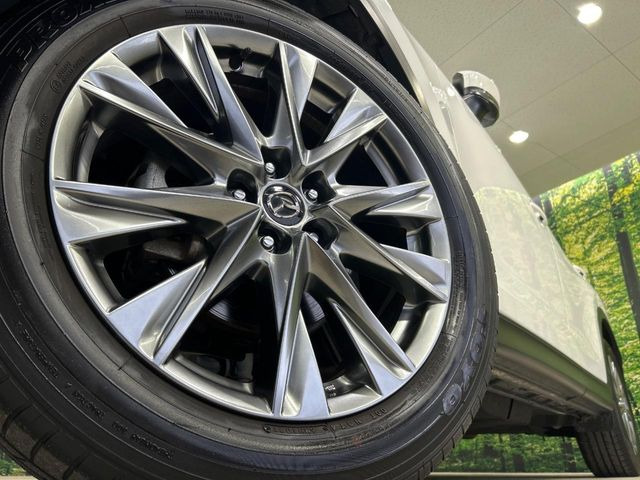 �y����19�C���`�A���~�z�C�[���z�O�ςɃ}�b�`���������A���~�z�C�[���𑕒����Ă���܂��B�e��ЊO�A���~�z�C�[����A�X�^�b�h���X�^�C�����戵�����Ă���܂��B���񂲑��k����������