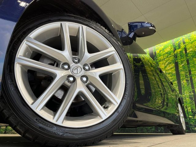 �y����17�C���`�A���~�z�C�[���z�O�ςɃ}�b�`���������A���~�z�C�[���𑕒����Ă���܂��B�e��ЊO�A���~�z�C�[����A�X�^�b�h���X�^�C�����戵�����Ă���܂��B���񂲑��k����������