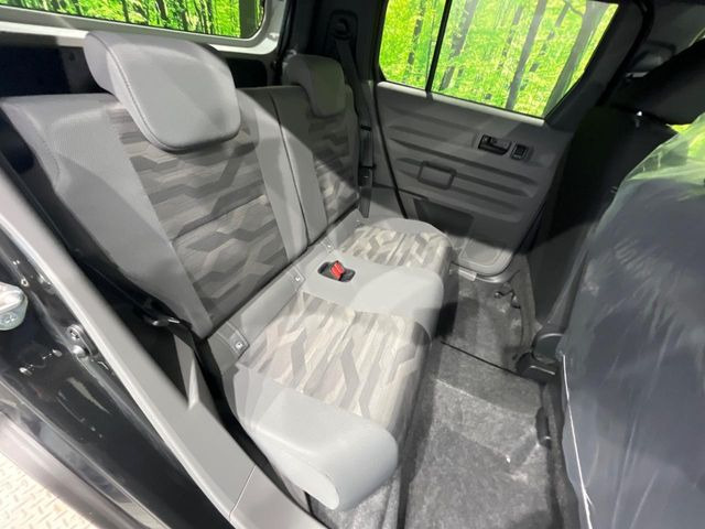 ���i���ȃI���W�i���t���A�}�b�g���I�v�V�����ɂĂ��p�ӂ��Ă���܂��B���D���ȃf�U�C����J���[�����Ԃɍ��킹�đI��ł����������Ƃ��ł��܂���