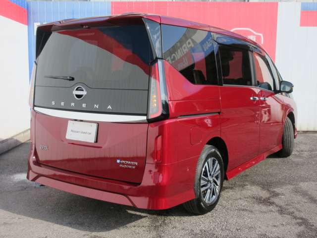 セレナ1.4 e-4ORCE ハイウェイスターV 4WD