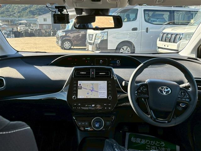 プリウスPHV1.8 A