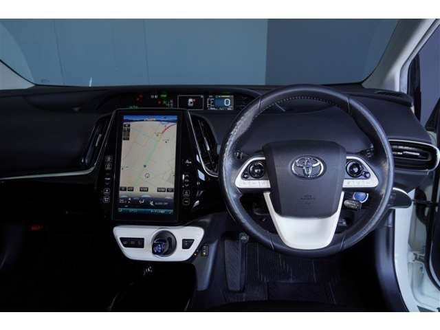 プリウスPHV1.8 A