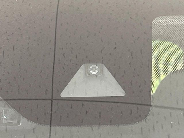 �y�C���e���W�F���g�G�}�[�W�F���V�[�u���[�L�z�t�����g�J�����őO���̎ԗ�����s�҂����m�B�Փ˂������Ȏ��͏Փ˔�Q�y���u���[�L���쓮�A�Փˉ�����T�|�[�g�B�����S�Ƀh���C�u�����y���݂��������܂��B