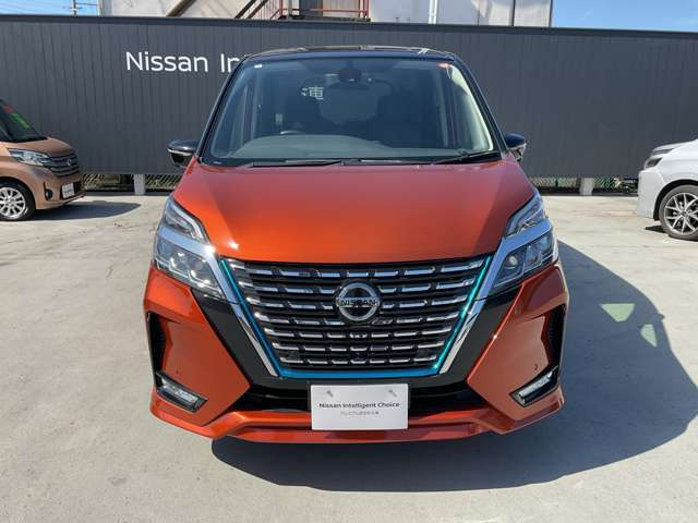 セレナ1.2 e-POWER ハイウェイスター V