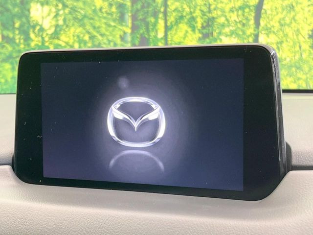 �y8.8�C���`�}�c�_�R�l�N�g�z�ԓ��̕��͋C�Ƀ}�b�`������^�̃f�B�X�v���C�B�X�}�z�ڑ��ł̃i�r�g�p��Bluetooth�Đ����A�l�X�ȋ@�\���y���߂܂��B�����I�ȃ_�C�������삪�\�ŁA�g��������ǍD�ł��B