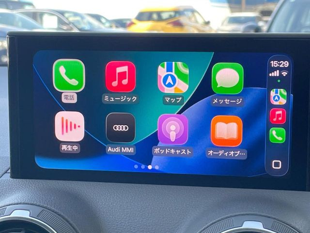 ��Apple Car Play:�X�}�z�Ƃ̗L���ڑ��ŁA�i�r�E�I�[�f�B�I�Đ��ȂǃX�}�z�̃A�v���@�\����ʂł��g����֗��@�\�ł�!