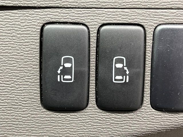 �y�����p���[�X���C�h�h�A�z�X�}�[�g�L�[��^�]�Ȃ̃X�C�b�`�Ō�ȗ����X���C�h�h�A�̊J���\���d��������͂����ăh�A���J����K�v�������A�����Ȃ��q�l�ł��ȒP�ɊJ���߂ł����K�ł���