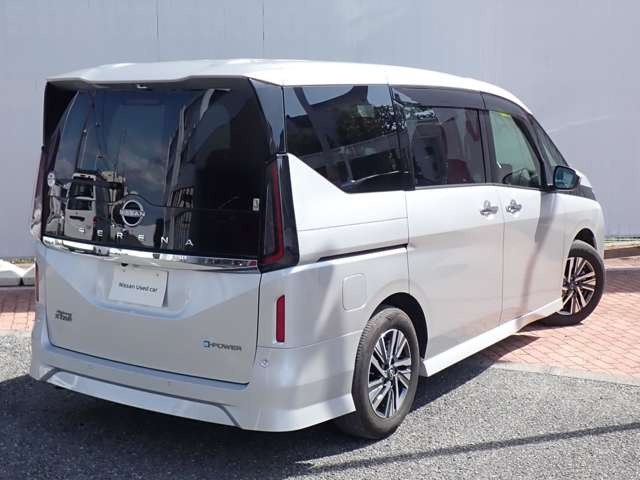 セレナ1.4 e-POWER ハイウェイスターV