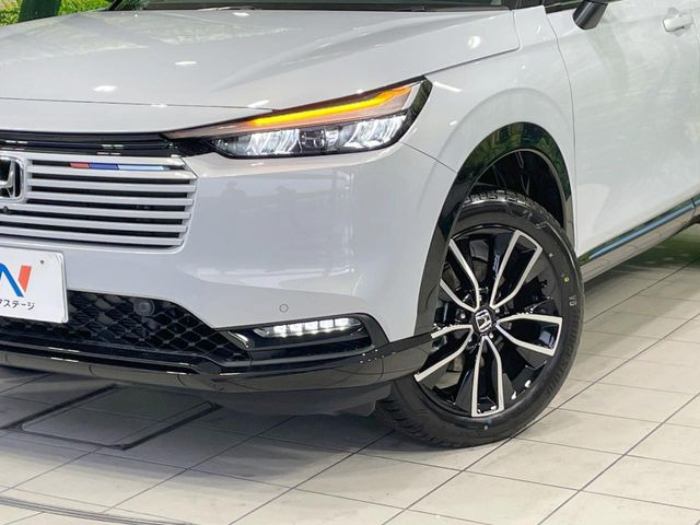 �yLED�w�b�h���C�g�z���V����ԑ��s�����ǍD�Ȏ��E���m�ۂ����S���ĉ^�]�ł��鍂�P�xLED�w�b�h���C�g�𑕔�!�_�����x�������A����d�͂��}�����Ă��܂��B